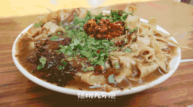 天津人最爱的锅巴菜,既没锅巴也没菜